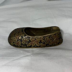 Vintage brass ashtray shaped like a slipper